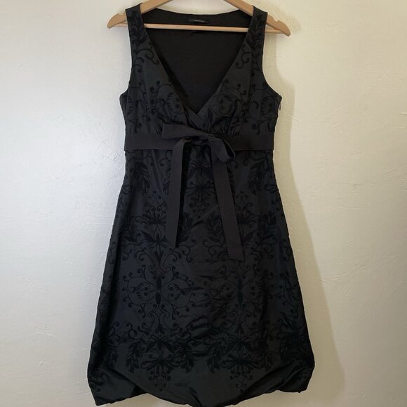 ELIE TAHARI Black 100% Silk MIRI Cocktail Dress Bubble Hem Soutache Detail Small - Picture 1 of 10